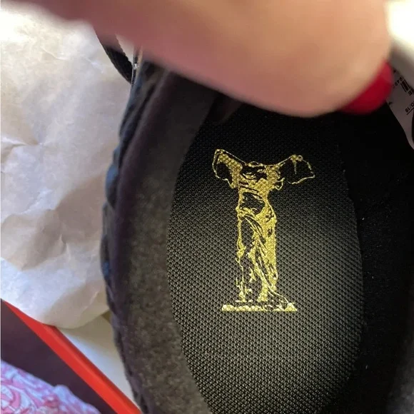 Authentic Black velvet Nike Cortez w/ gold size 7 New in box - Picture 10 of 15